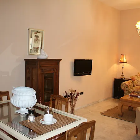 Singular Corral De San Jose Apartmán *
